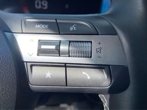 Used 2025 Hyundai Kona SEL AWD/4WD image 19