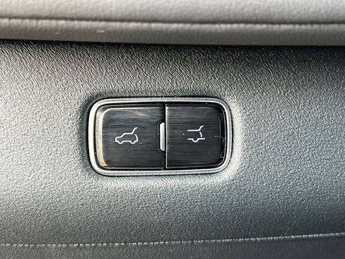 Used 2025 Lincoln Navigator Reserve w/ Jet Appearance Package image 19