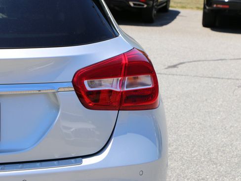 Used 2019 Mercedes-Benz GLA 250 image 7