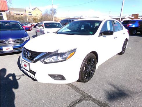 Used 2017 Nissan Altima 2.5 SR w/ Midnight Edition Package image 1