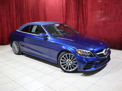 Used 2020 Mercedes-Benz C 300 Cabriolet image 2