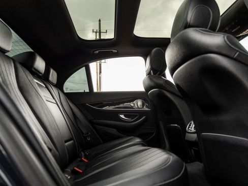 Used 2017 Mercedes-Benz E 300 4MATIC image 35