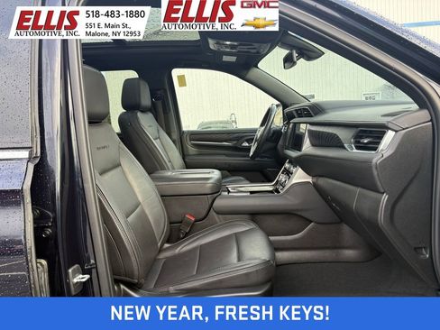 Used 2022 GMC Yukon XL Denali image 24