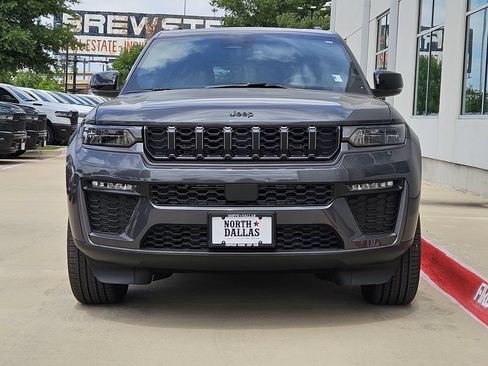 New 2026 Jeep Grand Cherokee L Limited w/ Limited Altitude Package RWD image 5