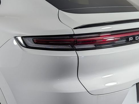 Certified 2026 Porsche Cayenne Coupe AWD/4WD image 16