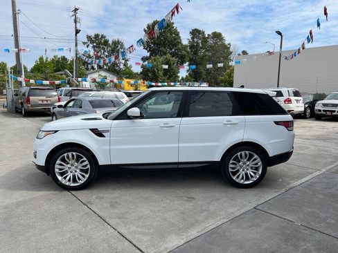 Used 2015 Land Rover Range Rover Sport SE image 7