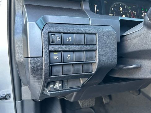 Certified 2026 Toyota Tacoma SR5 image 18