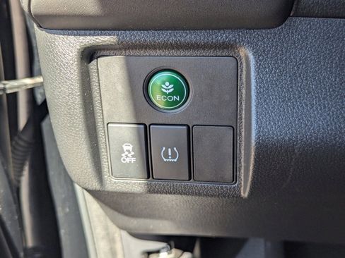 Used 2020 Honda HR-V LX image 31