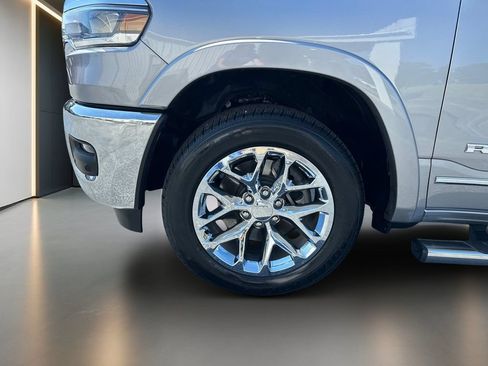 Used 2025 RAM 1500 Laramie AWD/4WD image 10