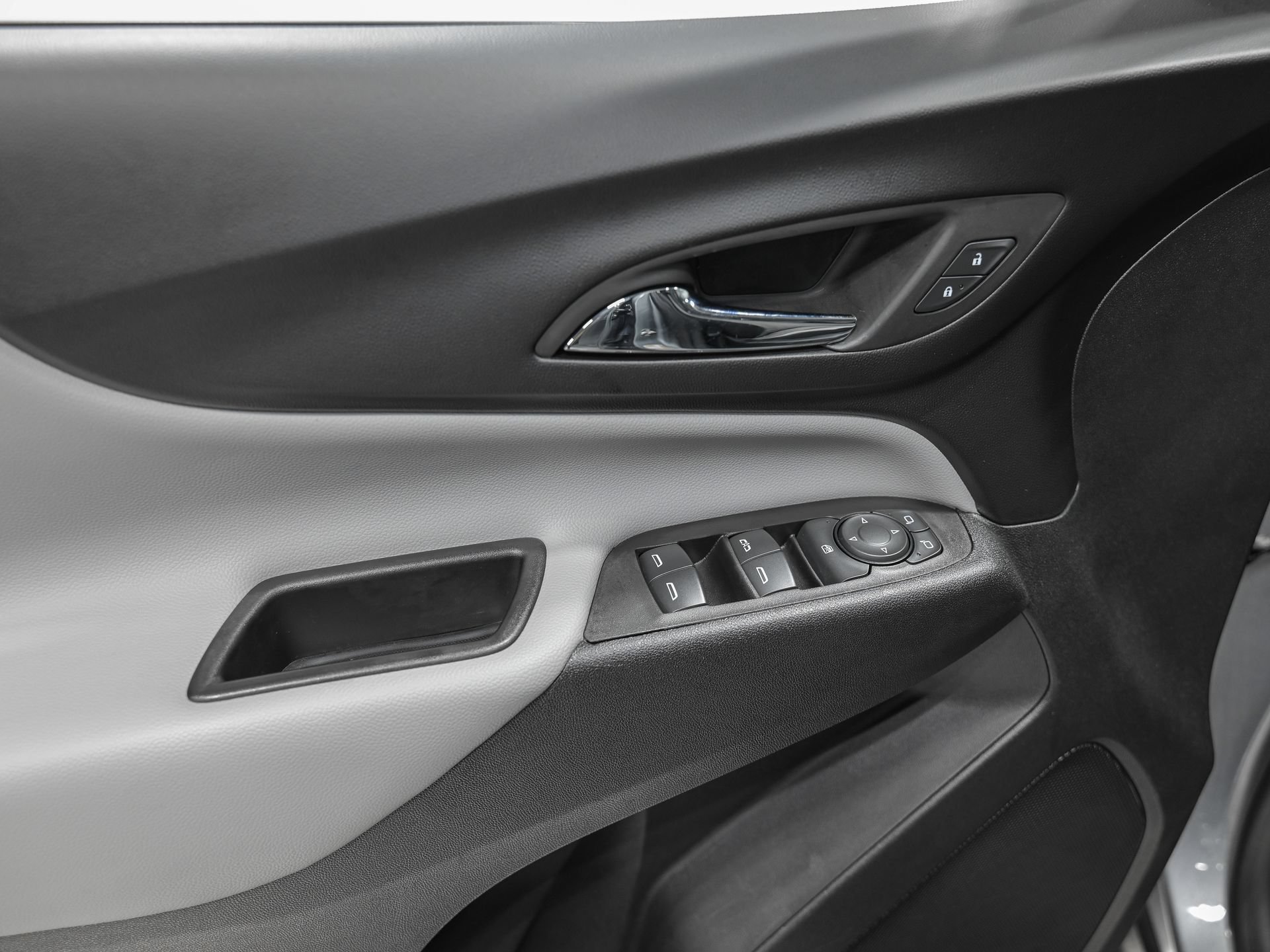 Used 2024 Chevrolet Equinox LS w/ LS Convenience Package FWD image 13