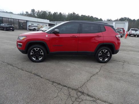 Used 2018 Jeep Compass Trailhawk image 5
