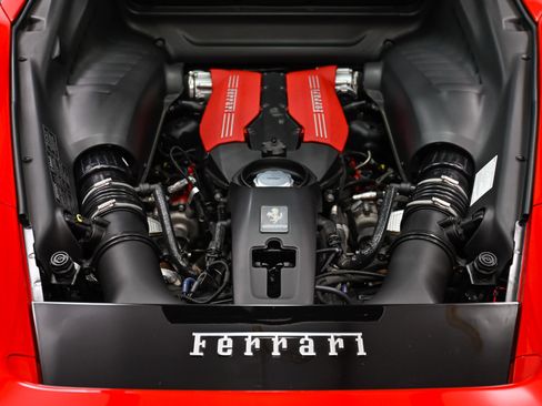 Used 2018 Ferrari 488 GTB RWD image 52