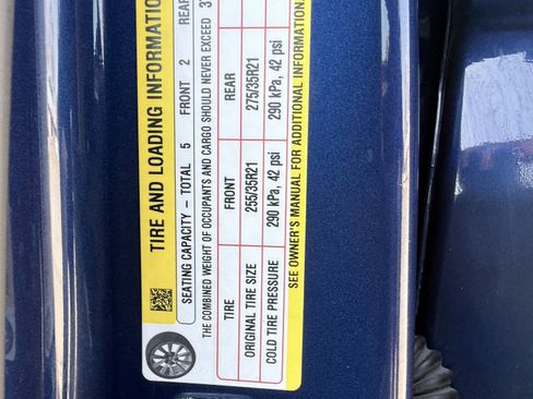 Used 2023 Tesla Model Y Performance image 28