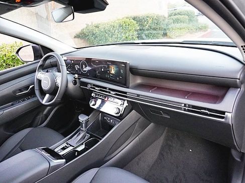 New 2026 Hyundai Tucson SEL image 11