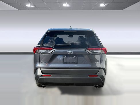 Used 2025 Toyota RAV4 LE image 10