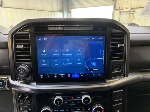 Used 2025 Ford F150 Lariat w/ Equipment Group 501A Mid image 37