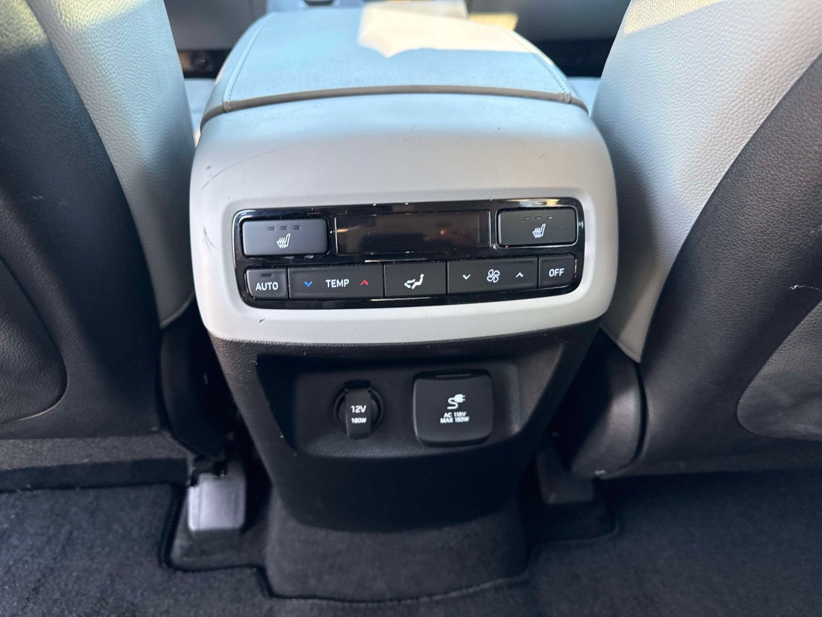 Used 2022 Hyundai Palisade SEL w/ Premium Package FWD image 14