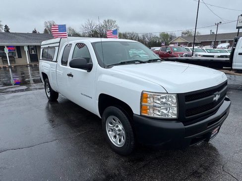 Used 2011 Chevrolet Silverado 1500 W/T image 4