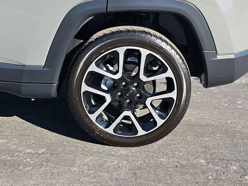 Used 2020 Jeep Compass Limited w/ Safety & Security Group image 36