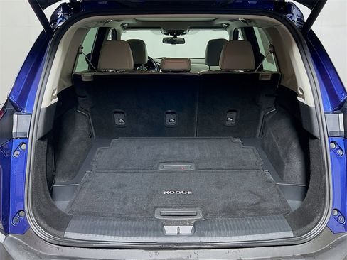 Used 2022 Nissan Rogue SL w/ SL Premium Package image 23