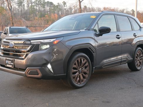 Used 2025 Subaru Forester Sport image 5