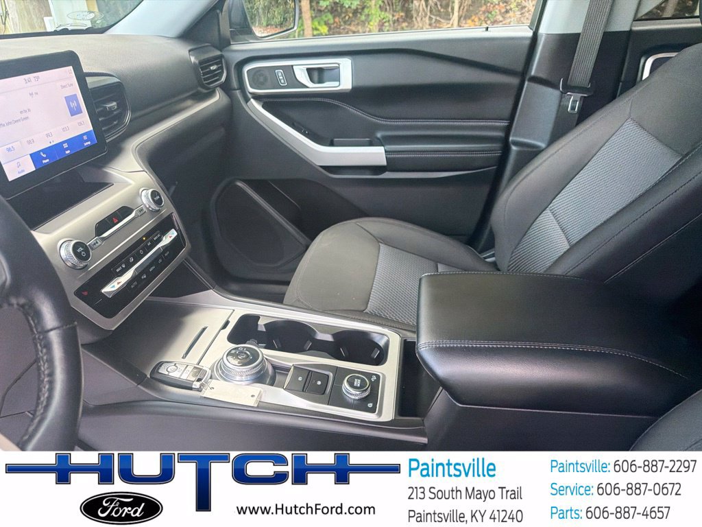 Used 2023 Ford Explorer XLT AWD/4WD image 27