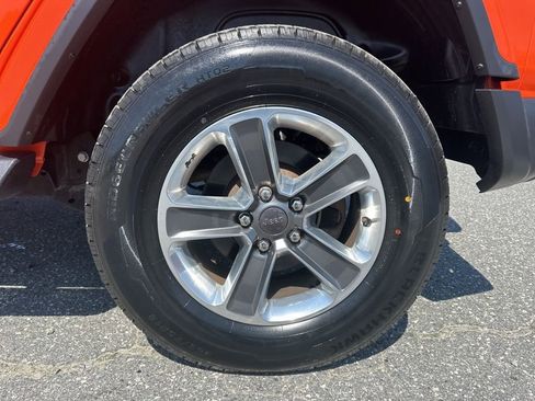 Used 2018 Jeep Wrangler Unlimited Sahara image 29