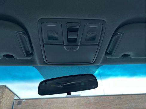 Used 2015 Hyundai Elantra Sport image 16