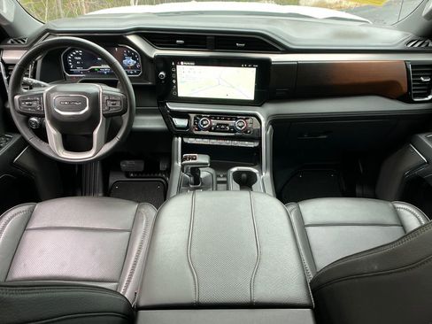 Used 2024 GMC Sierra 1500 Denali image 13