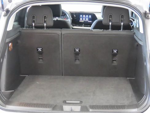 Used 2025 Chevrolet Trax LS FWD image 16