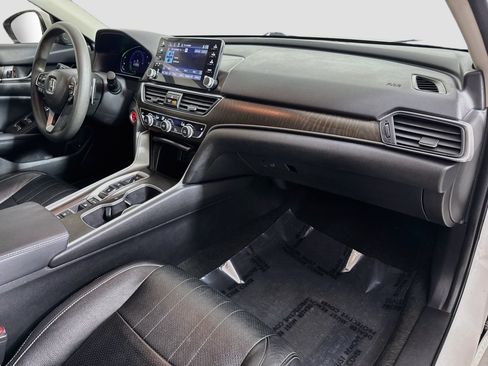Used 2021 Honda Accord EX image 30