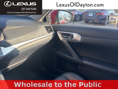 Used 2013 Lexus CT 200h w/ Seat Comfort Pkg image 26