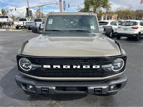 New 2025 Ford Bronco Big Bend w/ Black Diamond Package image 2