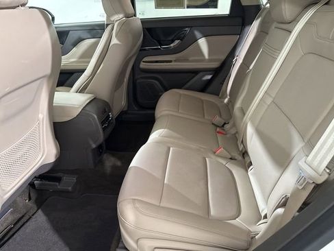 Used 2022 Lincoln Corsair Reserve w/ Elements Package image 17