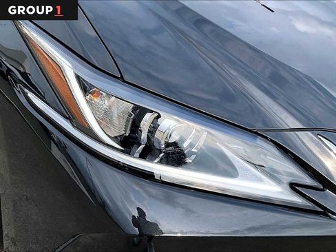 Used 2025 Lexus ES 350 w/ Premium Package image 24