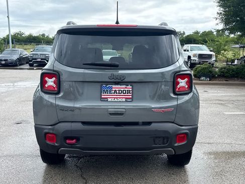 Used 2022 Jeep Renegade Trailhawk AWD/4WD image 4