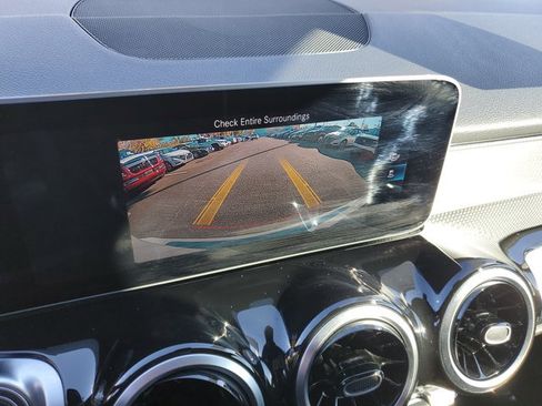 Used 2021 Mercedes-Benz GLB 250 GLB 250 image 27