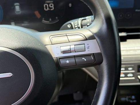 Used 2024 Hyundai Kona SEL AWD/4WD image 17