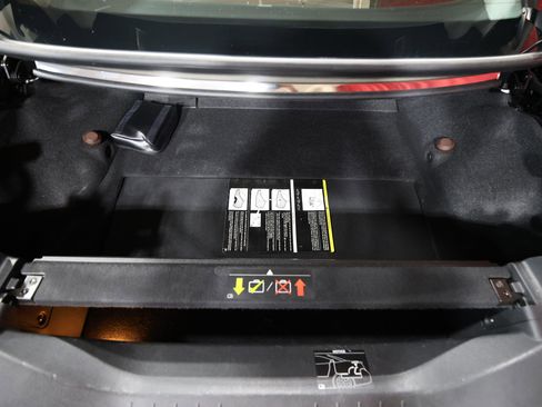 Used 2015 INFINITI Q60 Convertible w/ Premium Package image 27