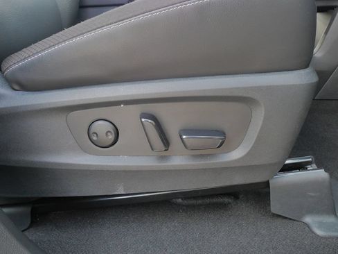 Used 2024 Nissan Pathfinder SL w/ Cargo Package AWD/4WD image 13