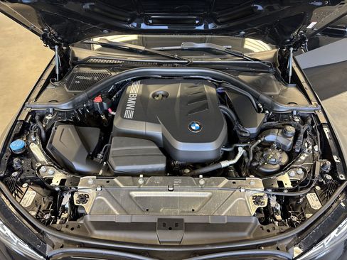 Used 2025 BMW 330i Sedan w/ M Sport Package image 39