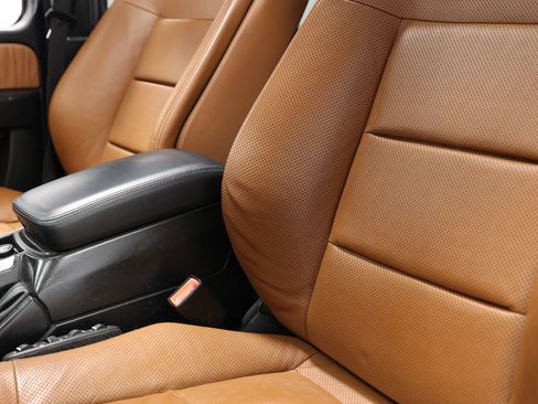 Used 2013 Mercedes-Benz G 63 AMG 4MATIC image 15