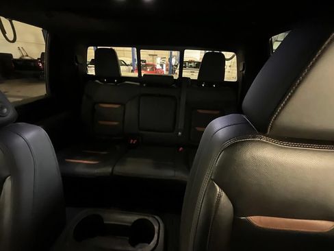 Used 2020 GMC Sierra 2500 AT4 w/ AT4 Premium Package AWD/4WD image 25
