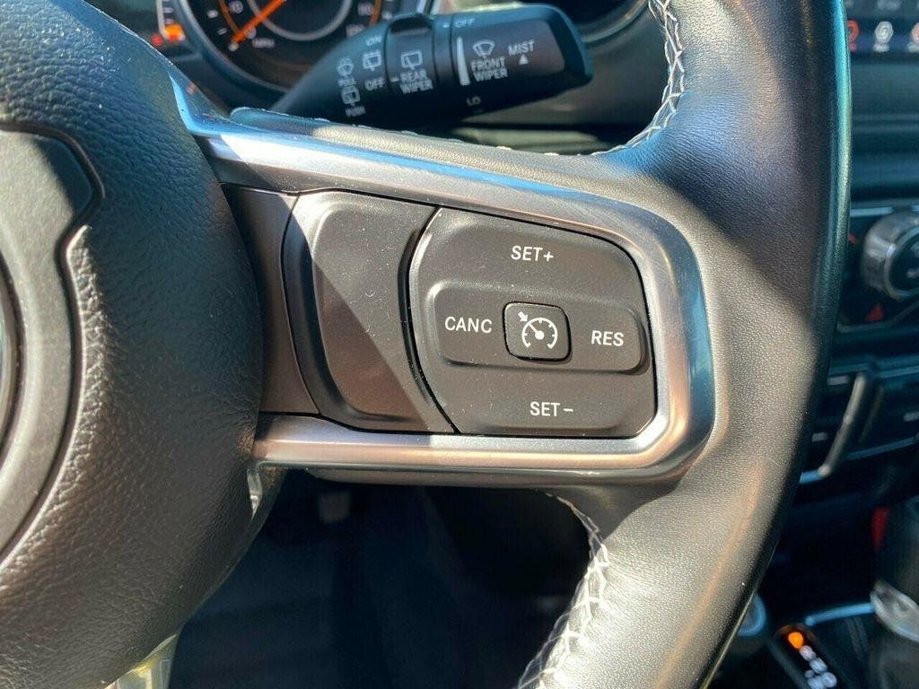 Used 2019 Jeep Wrangler Unlimited Sahara AWD/4WD image 16