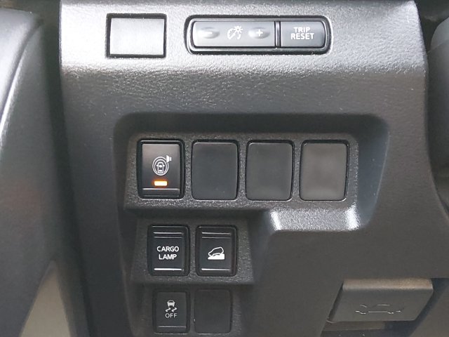 Certified 2025 Nissan Frontier SV AWD/4WD image 25