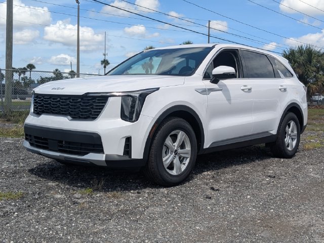 New 2026 Kia Sorento LX FWD image 2