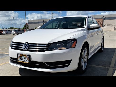 Used 2013 Volkswagen Passat 2.5 SE FWD image 1