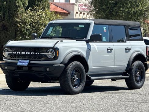 New 2026 Ford Bronco Outer Banks AWD/4WD image 8