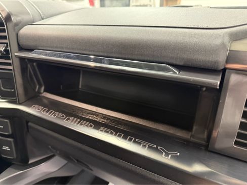 Used 2024 Ford F250 Lariat w/ Lariat Ultimate Package image 49