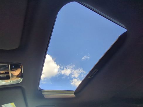 Used 2025 Hyundai Santa Fe Limited image 24